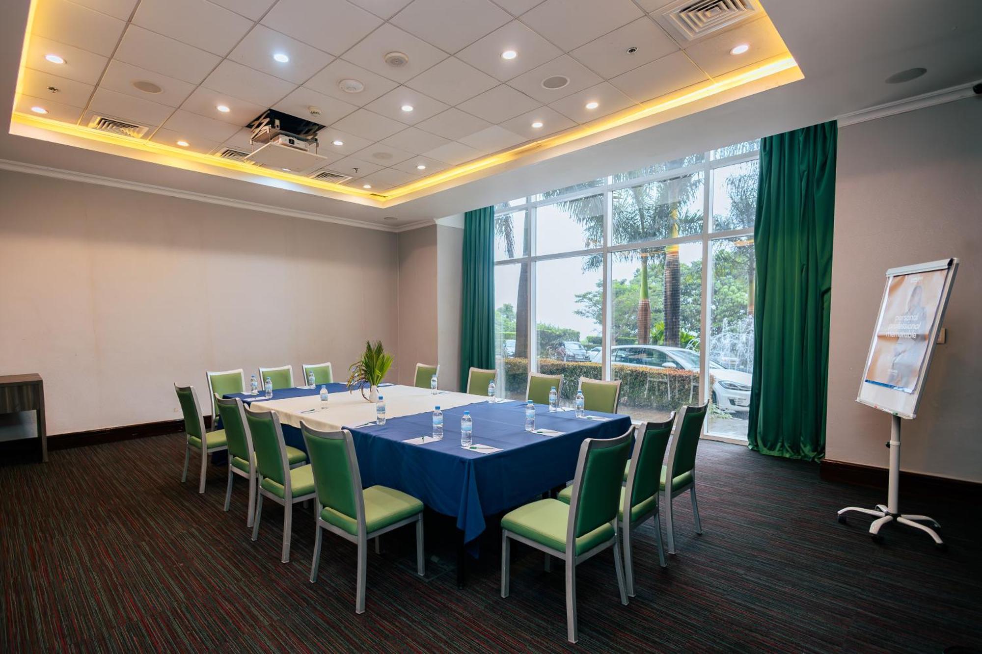 Park Inn By Radisson, كيغالي المظهر الخارجي الصورة